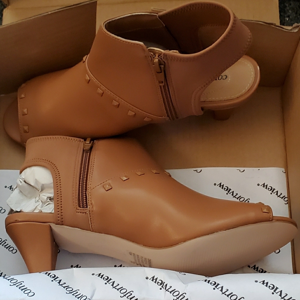 Womens Shoes